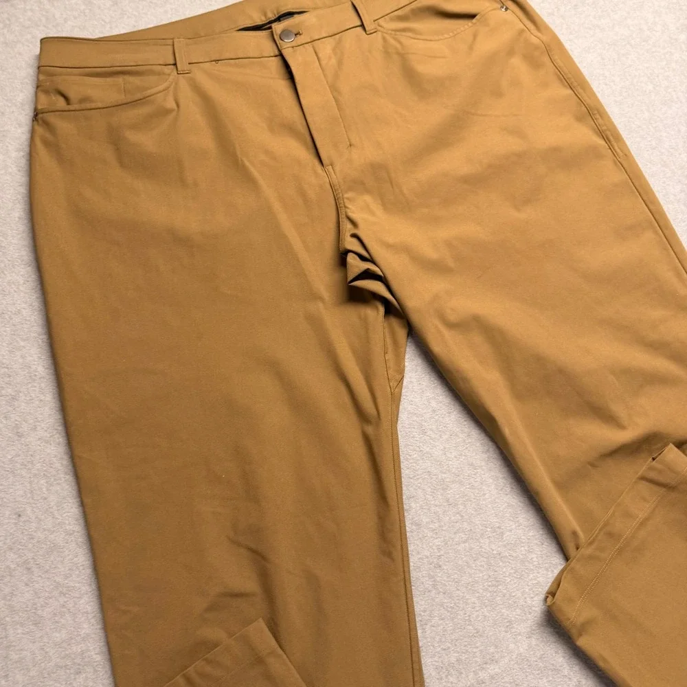 Lululemon Commission Slim-Fit Pant 40 Tan Khaki Warpstreme Chino LM5AQ9S